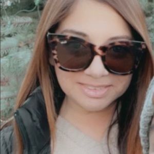 Meet your Posher, Nancy